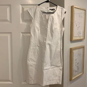 White sleeveless dress